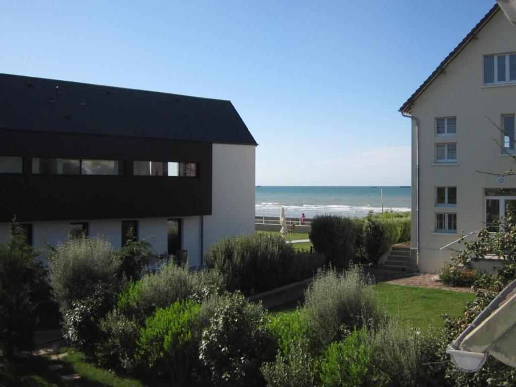 Maisonnette Le Cottage A 50M De La Plage D'Asnelles , 3Km D'Arromanches, 10Km De Bayeux Экстерьер фото